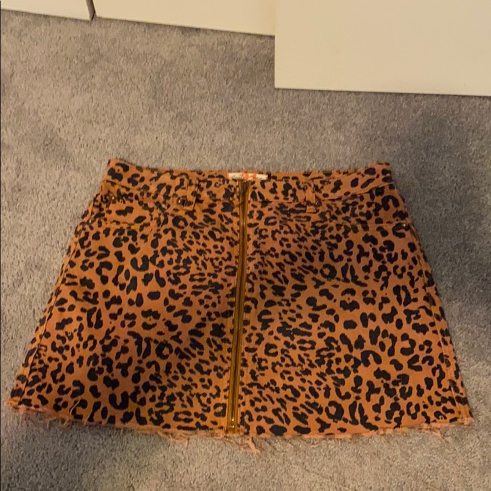 Leopard print skirt